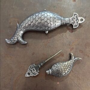 Vintage Silver Fish-Shaped Kohl vessel